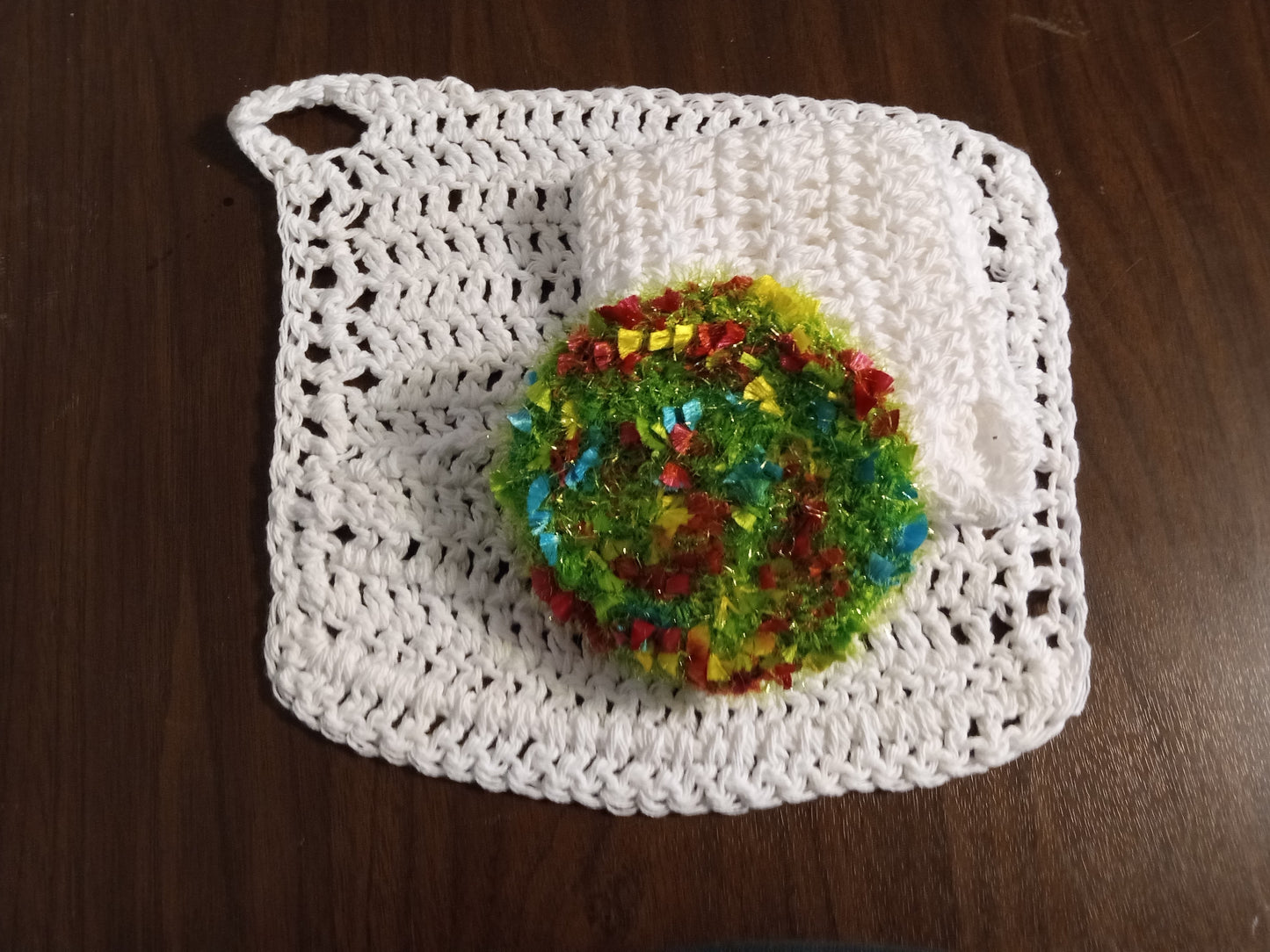 White Dishcloth with Multi Green Scrub Eaze Scrubby